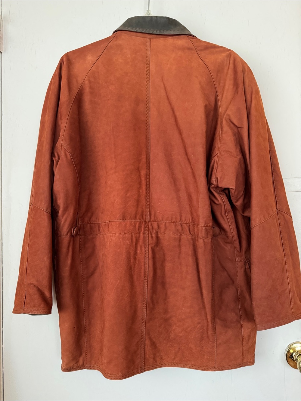 Vera Pelle Men’s Italian Suede Cognac Color Coat with Dark Green Collar. Size 50 - Picture 7 of 11